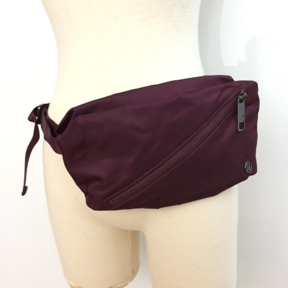 New Lululemon Fast Track Belt Bag